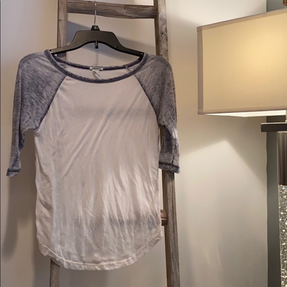 FOREVER 21 baseball tee